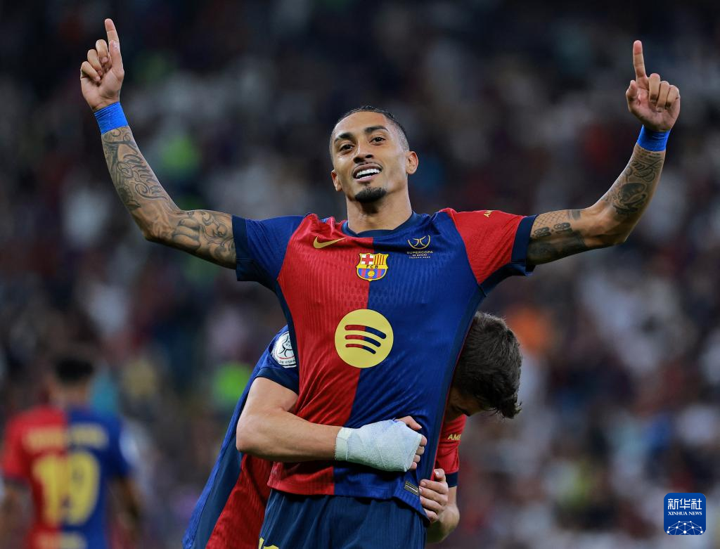 关于巴塞罗那收获关键胜利，成功晋级下一轮的信息